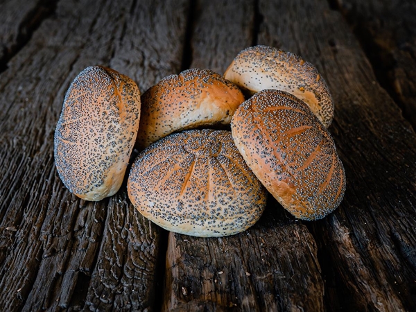 Witte bollen maanzaad